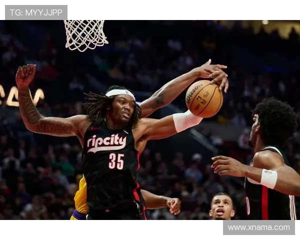 拓记分析罗威外线防守能力超越克林根和杨瀚森球队应优先续约他